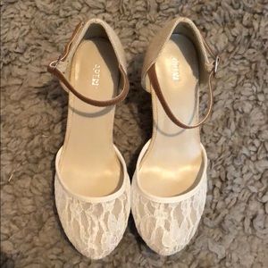 White lace toe wedges